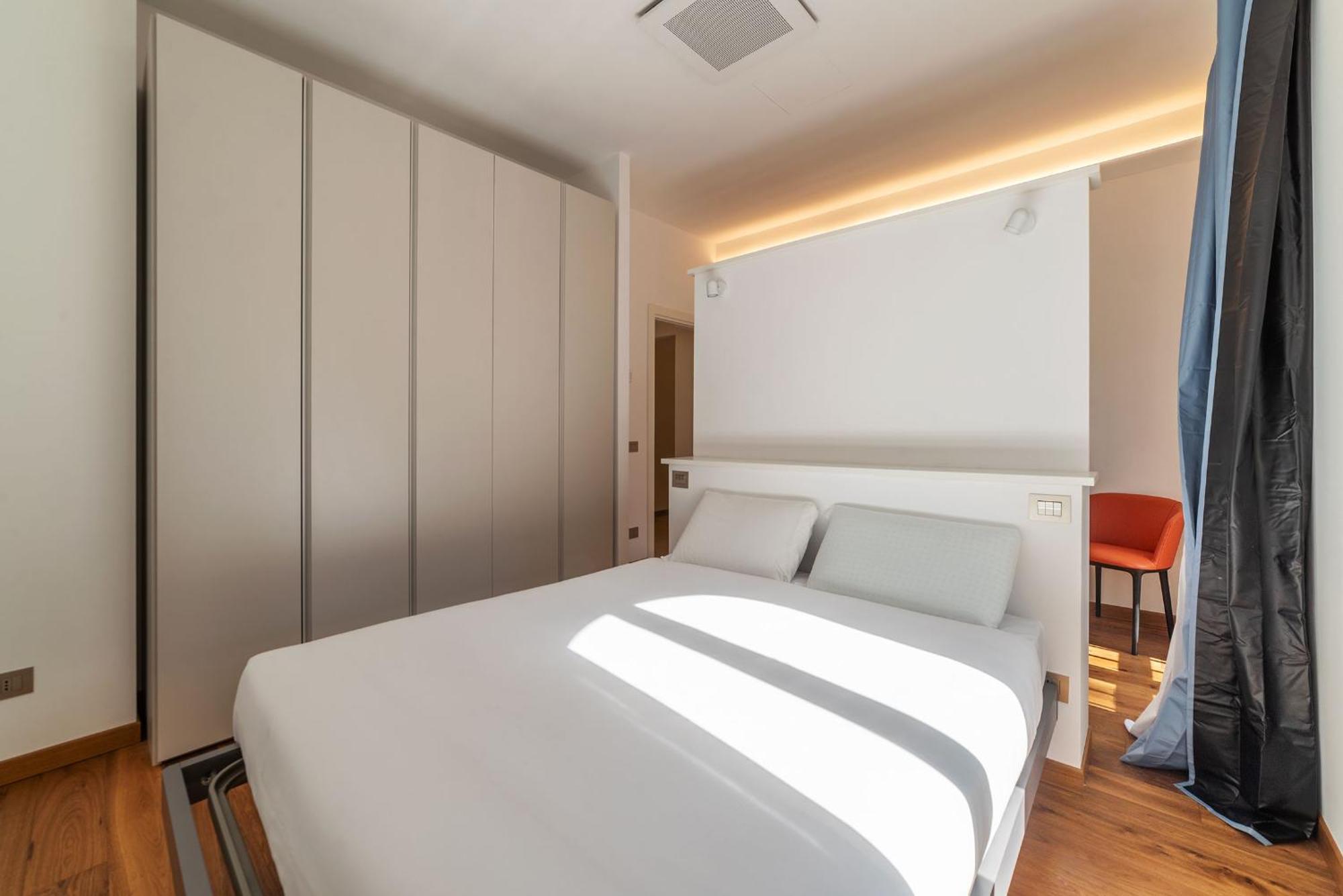 Apartment Joivy Cavour Luxury Rom