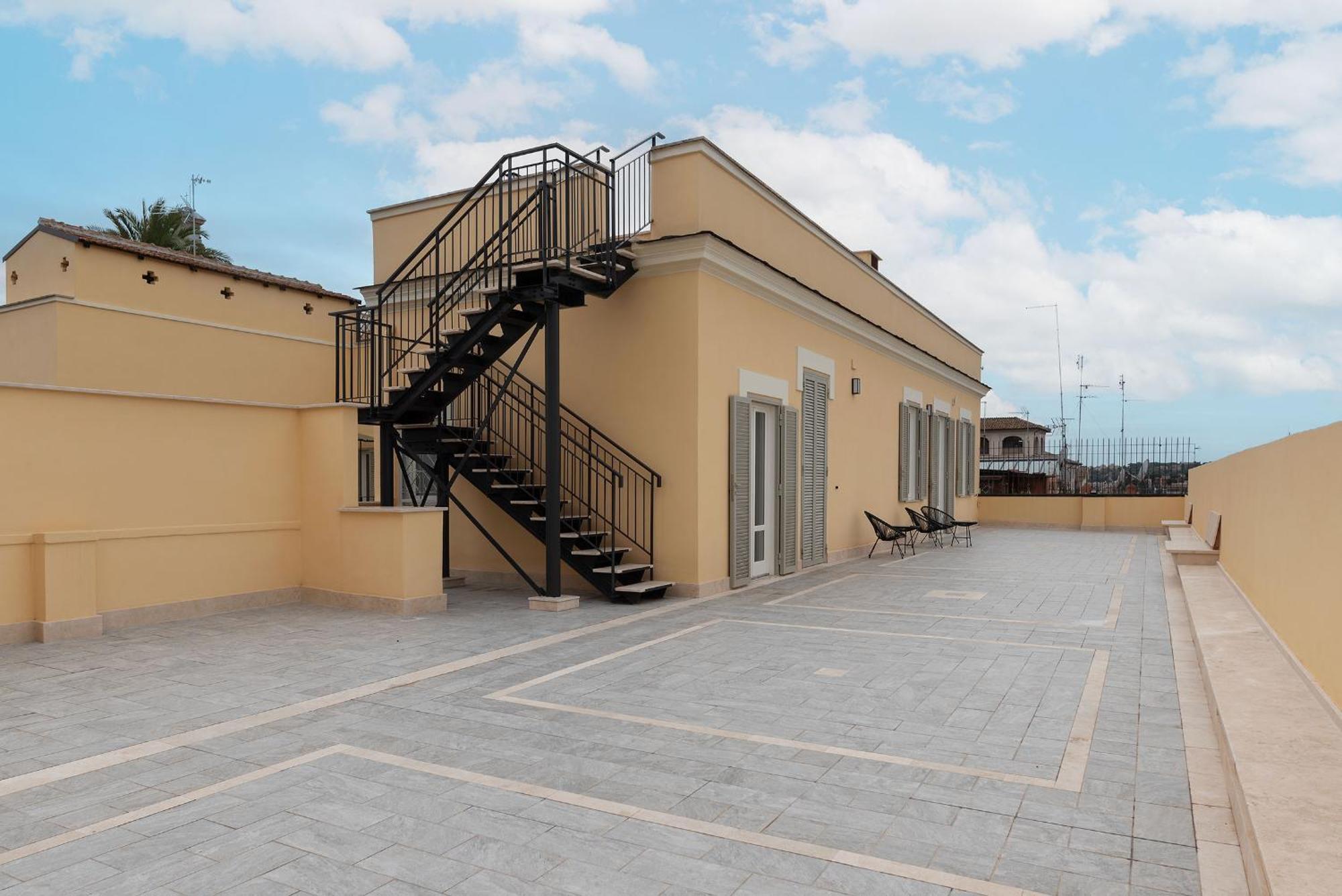 Apartment Joivy Cavour Luxury *