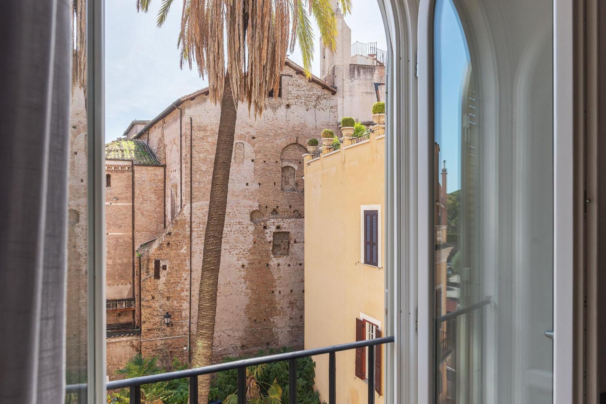 Apartment Joivy Cavour Luxury *